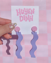 Load image into Gallery viewer, pastel pink lilac wavy acrylic earrings spring colors vintage